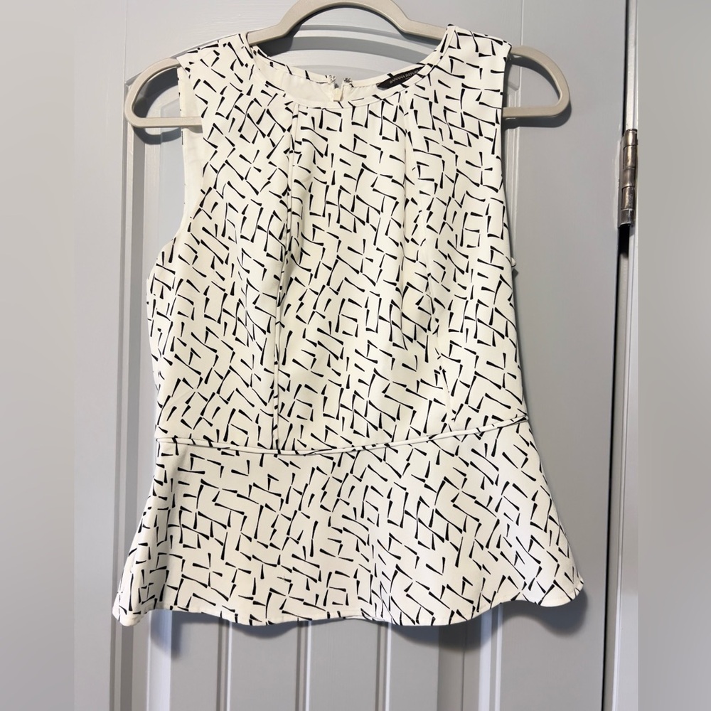 Banana Republic Black and White Geometric Blouse